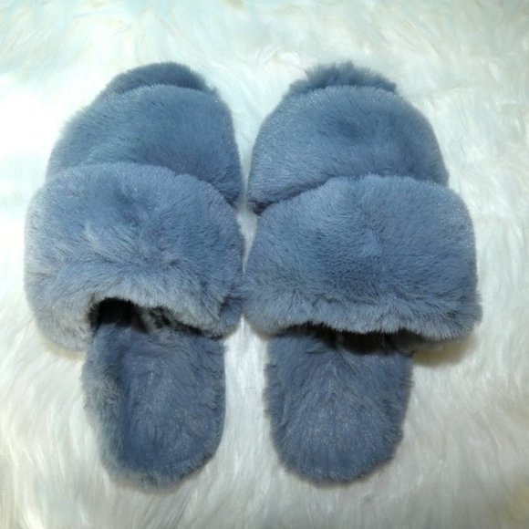 Express Cozy Faux Fur Blue Grey Slippers 7 8 - Picture 3 of 10